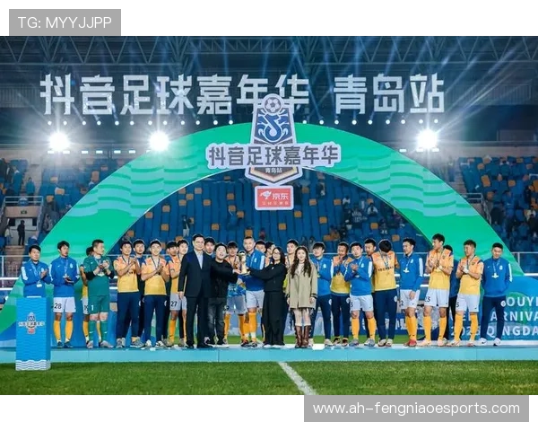 不踢足球的球星如何跨界发展成影视歌手等领域的多面手